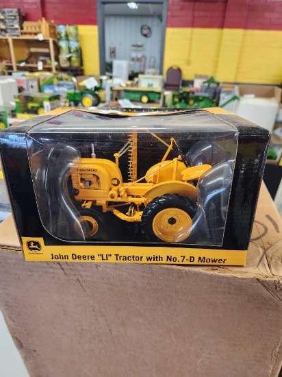 Specast 1/16 John Deere LI Tractor with No 7 d Mower