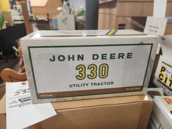 Ertl 1/16 John Deere 330 Two Cylinder Club 2005