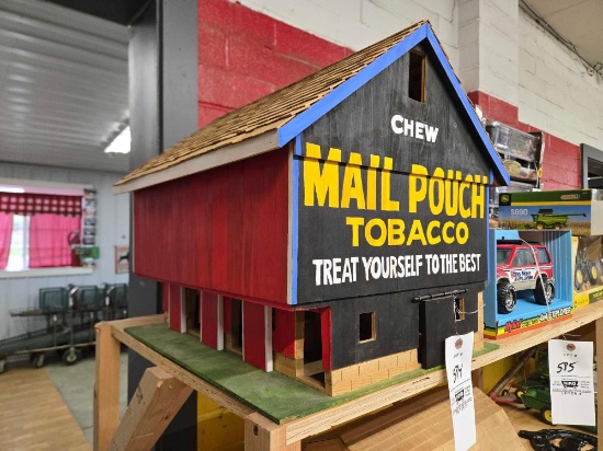 Custom Mail Pouch Tobacco/Kentucky Club Tobacco Barn 1/32 by Keith Thompson