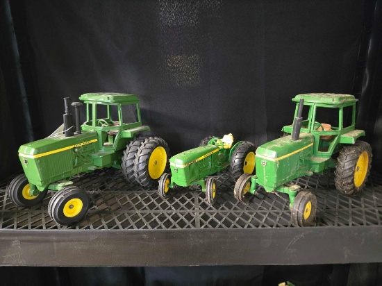 1/16 John Deere Tractors bid x 3