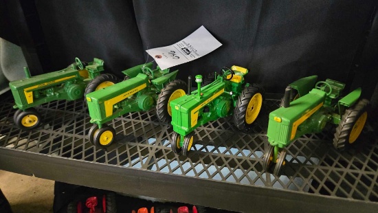 1/16 John Deere Tractors bid x 4