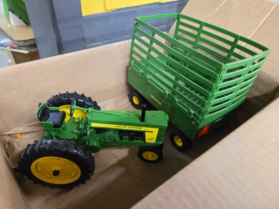 PA Farm show 2002 620, Disc, Hay Wagon