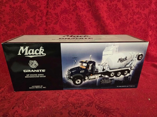Mack Granite MP Engine Series Bridgemaster Mixer 1/34