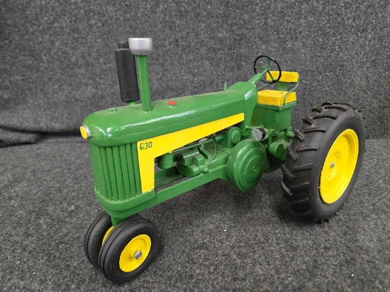 Wooden John Deere 630 by Marvin Kruse