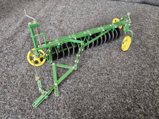 Custom John Deere Disc Plow 1/16