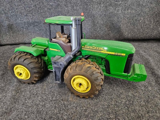 Customized John Deere 9520 4wd by Precision Engineering 1/16