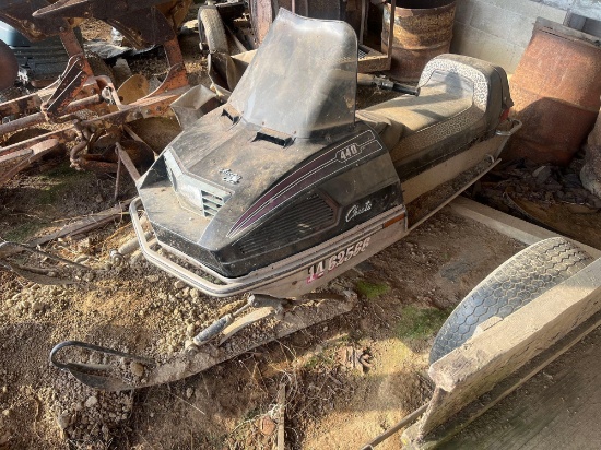 Arctic Cat Cheetah 440 Snowmobile