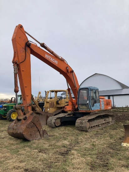 Hitachi EX220LC excavator
