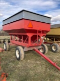 Bradford 335 gravity wagon 15 in extensions/ Bradford 12 ton running gear