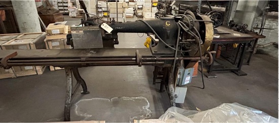 Singer Long Arm Belting Sewing Machine Double Needle, Guides
