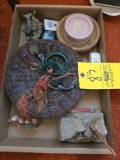 Figures, basket, coaster