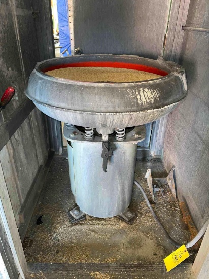 Stanley Industries Large Vibrator Finisher