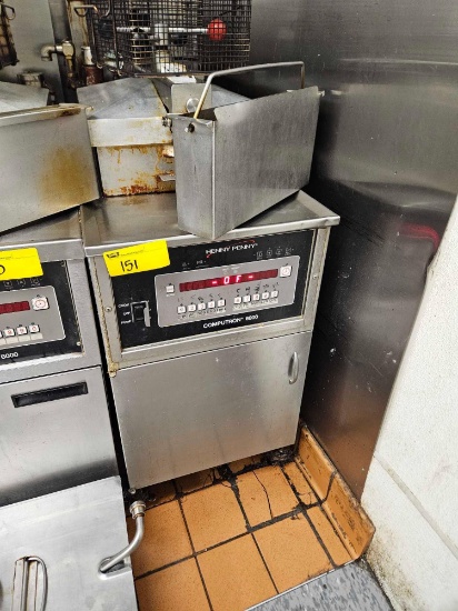 Henny Penny computron 8000 fryer, electric