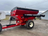 One Owner EZ Trail 550 Grain Cart