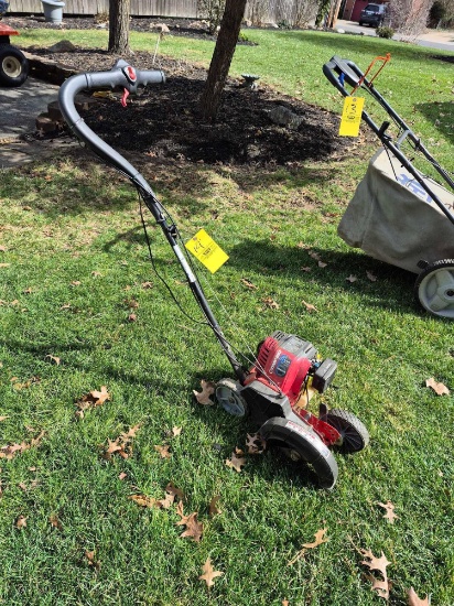 Troy-Bilt TBE515 4 Cycle Edger