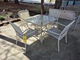 Outdoor Patio Table w/ 4 Chairs