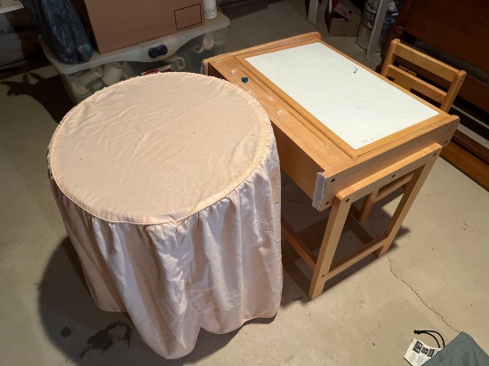 Kids Work Desk w/ Chair & Stand