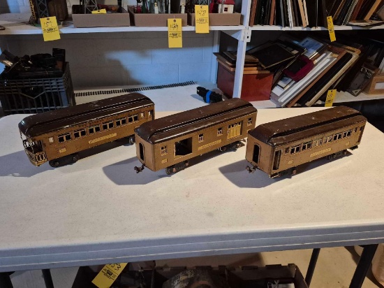 Lionel Pre-War Standard Guage Passenger Cars - #309, #310, #312