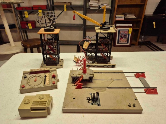 Lionel #197 Radar Tower and #175 Rocket Launcher