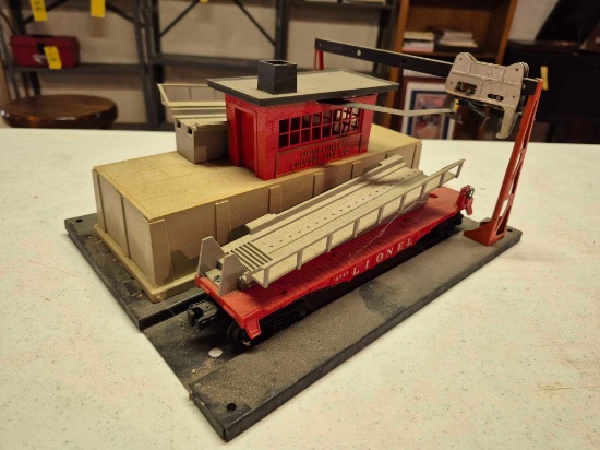 Lionel #342 Operating Culvert Unloader with Car