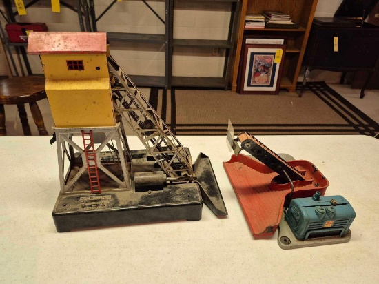 Lionel #397 Coal Loader and #97 Coal Elevator