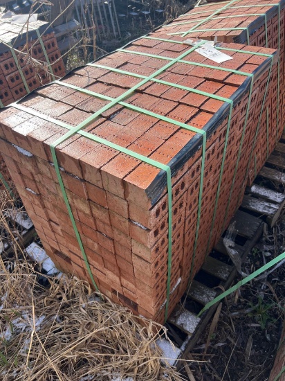 Pallet of BrickCraft Queen Size Bricks QJ22