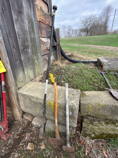 Spud Bar, sledgehammer,Ax