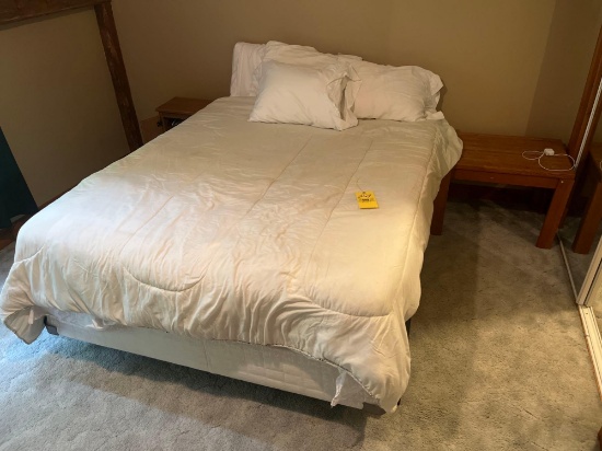 Bed and End Stands