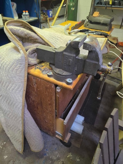 Columbian Vise & Cabinet & Contents
