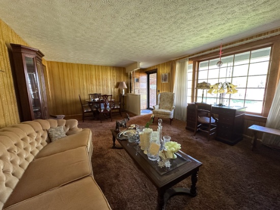 Furniture, Collectibles, Household 23965 - Anna