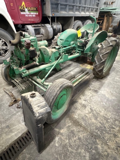 1940's John Deere Li Tractor With Li Parts
