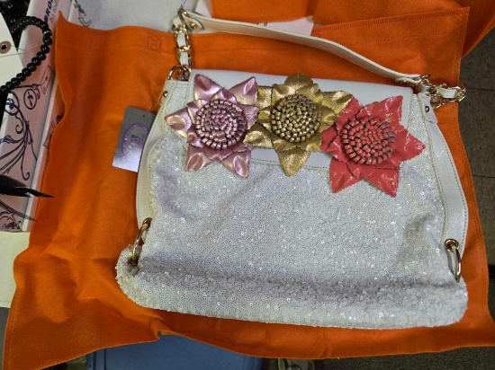 Sharif purse