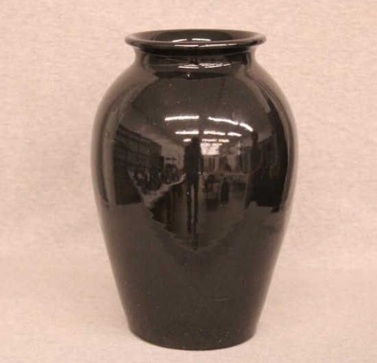 11" Black Glazed Vase
