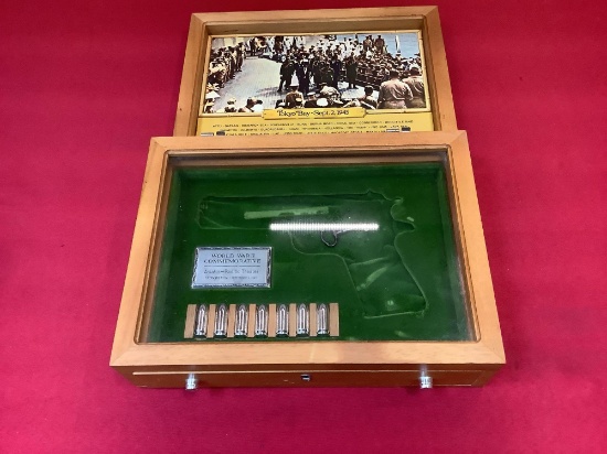 Colt WW11 Display Case