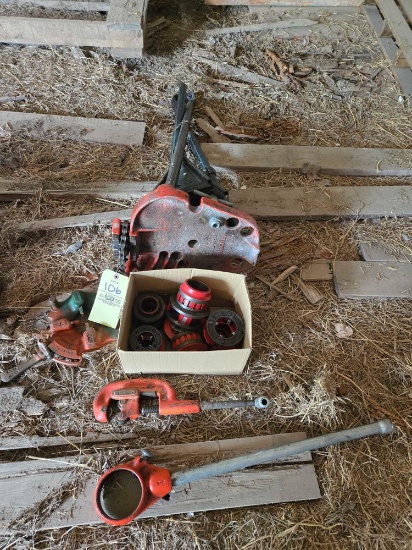 Ridgid pipe vice and threader