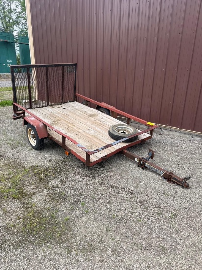 5'x8' single axle utility trailer.