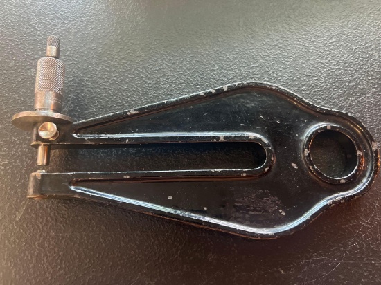 Brown & Sharpe 0-.500 Deep Throat Micrometer