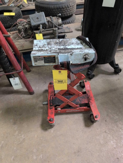 Pittsburgh 450lb low lift transmission jack