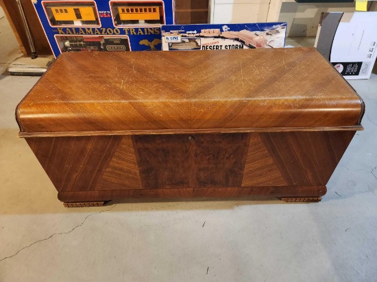 Vintage Lane Cedar Chest