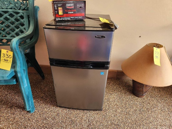 Danny Mini Fridge
