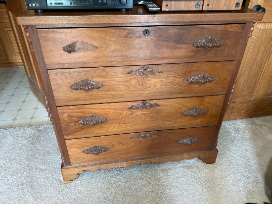 4 Drawer Dresser