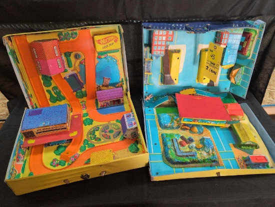 Matchbox City case set and Hotwheels Action city set