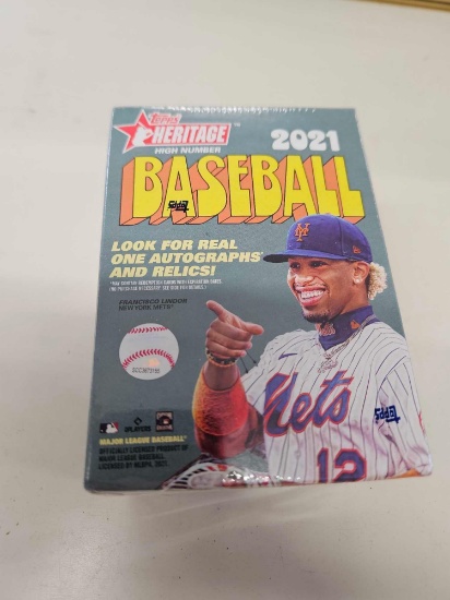 2021 unopened topps. baseball cards