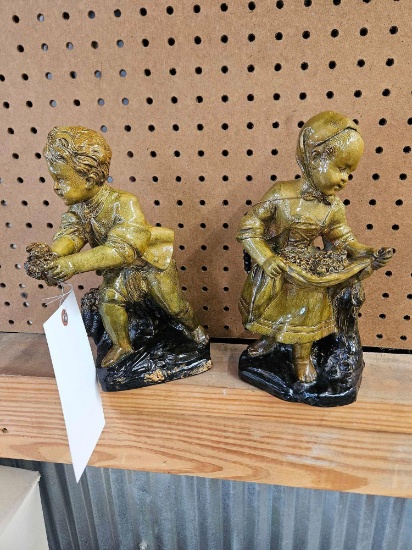 Pair of Borgese figurines