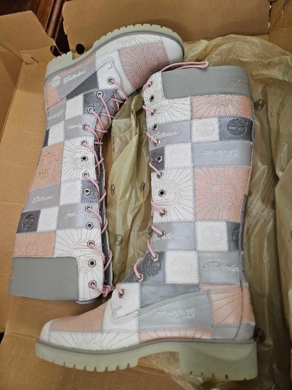 Lady's Timberland boots, size 7.5