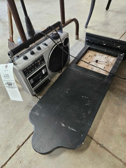 Radio, clock