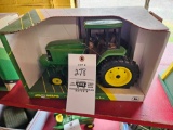 Ertl 1/16 JD 7600 row crop tractor