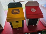 2 decor birdhouses