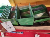 Ertl 1/16 wagons