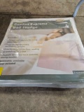 Bed wedge pillow